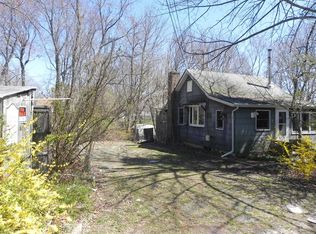 28 Kenneth Ave, Huntington, NY 11743