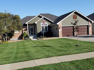 4110 SW Misty Harbor Ave, Topeka, KS 66610