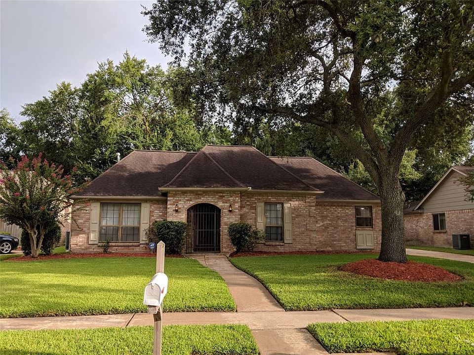 1st image of 15407 Paladora Dr