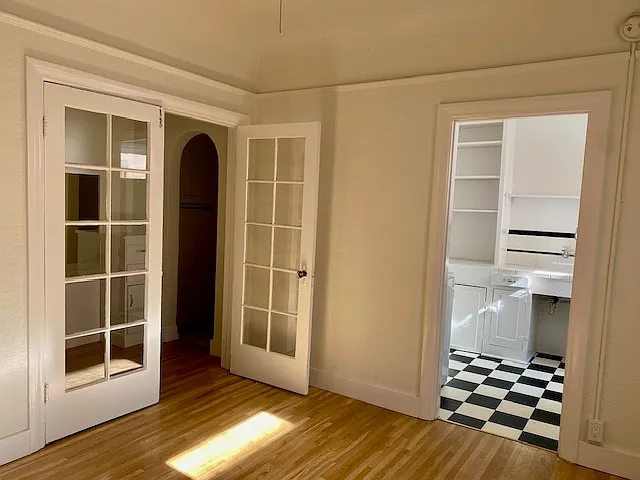 1537 Corinth Ave #4 — Photo 6