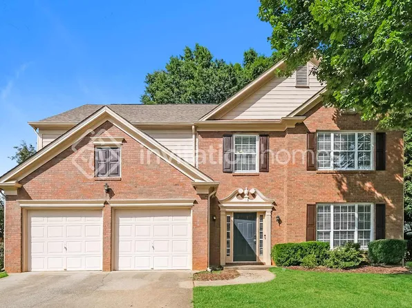 130 Lyndhurst Ct, Roswell, GA 30075