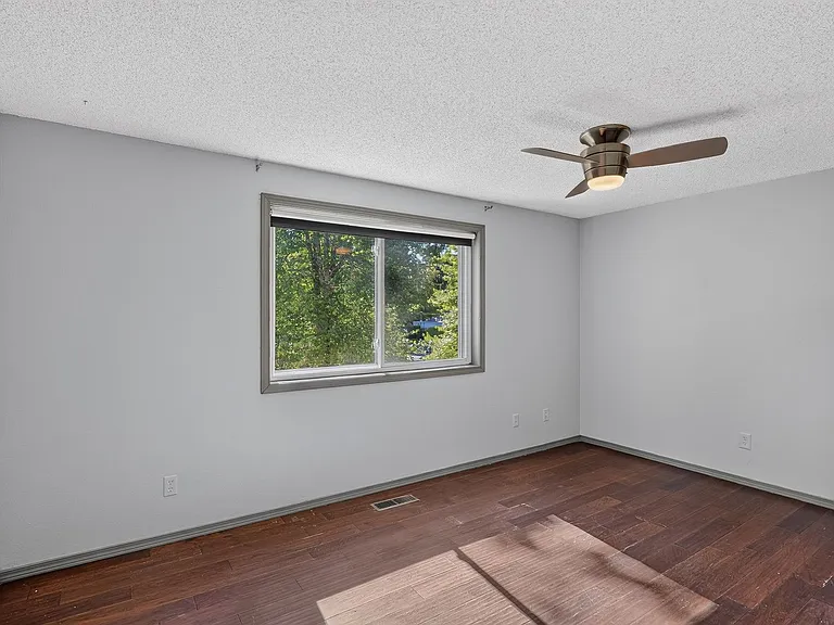 5751 SW 204th Pl — Photo 13