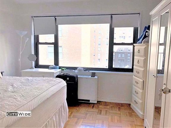 4th image of 405 E 56th St #N14