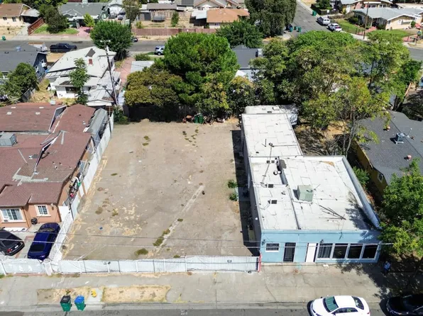 1133 E Harding Way, Stockton, CA 95205