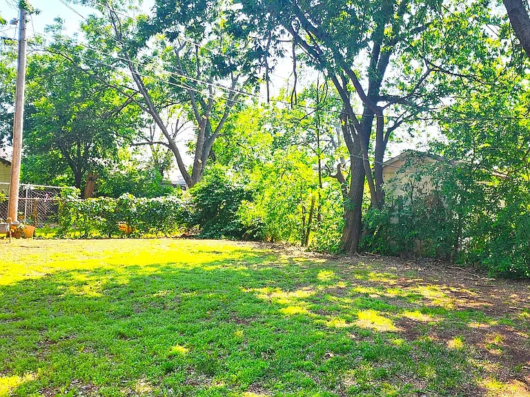 522 E Curtis Dr — Photo 25