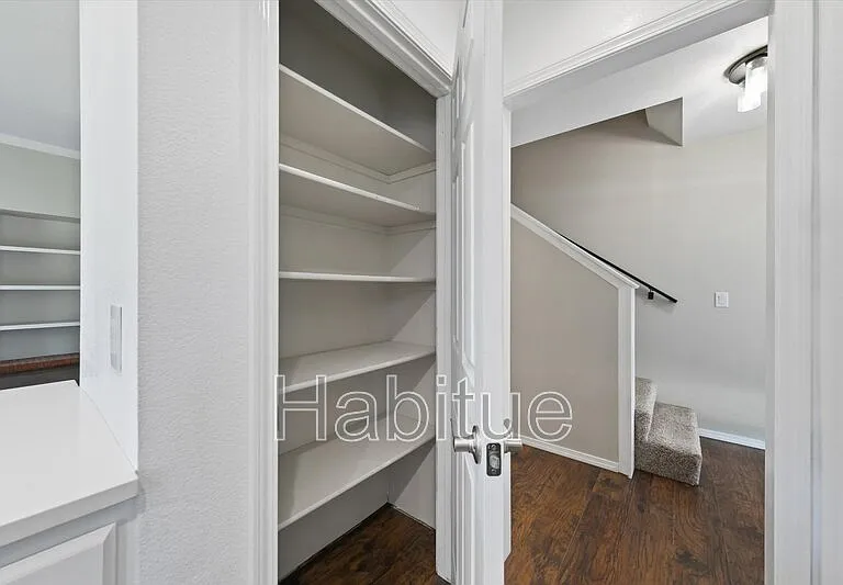 2403 W Irene St — Photo 7
