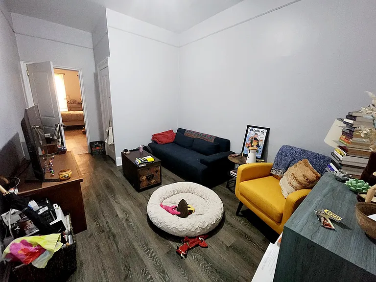 623 Willow Ave #1 — Photo 6