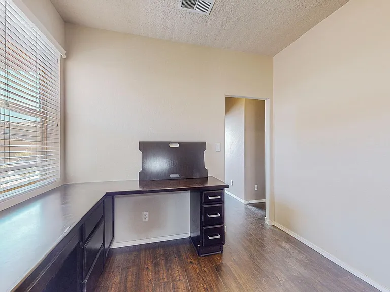 8323 Mock Heather Rd NW — Photo 19