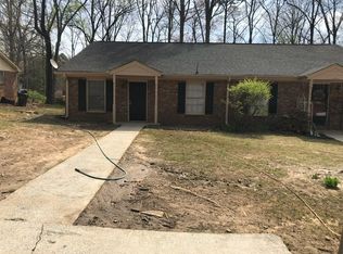 852 Saint Charles Ct, Lawrenceville, GA 30046