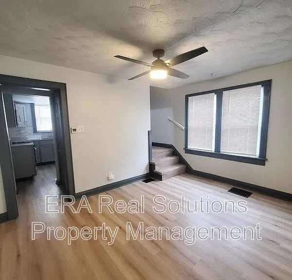 548 S Wayne Ave — Photo 6