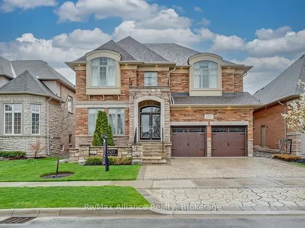 1527 Arrowhead Rd, Oakville, ON L6H 7V6