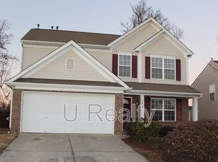 6632 Centerline Dr, Charlotte, NC 28278