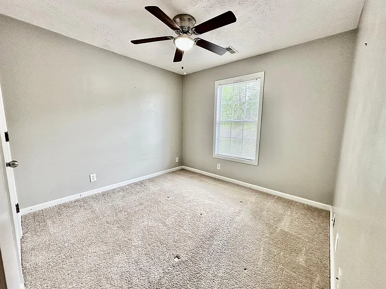 942 Cobbler Dr — Photo 14