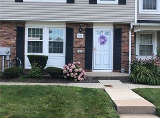 7416 S Chestnut Commons Dr, Mentor, OH
