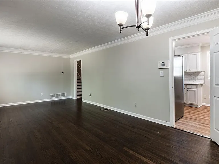 1947 Farris Dr — Photo 10
