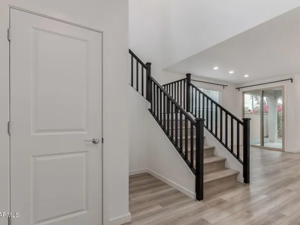 1319 W BLUEJAY Drive, Chandler, AZ 85286