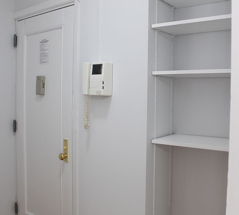 1st image of 527 E 78th St APT 6G