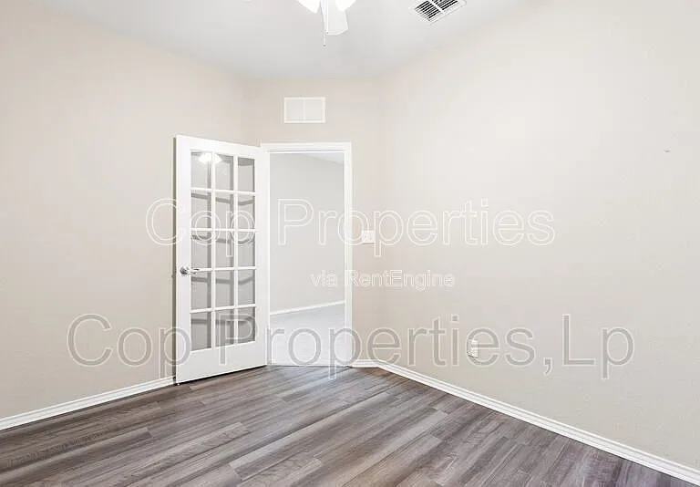 3811 Quiet Pne — Photo 11