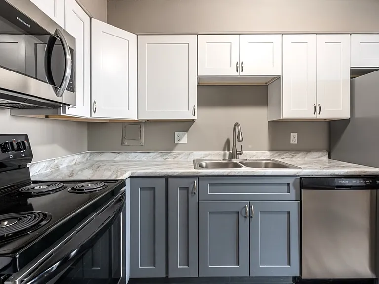 The Westbury Apartments — Photo 1