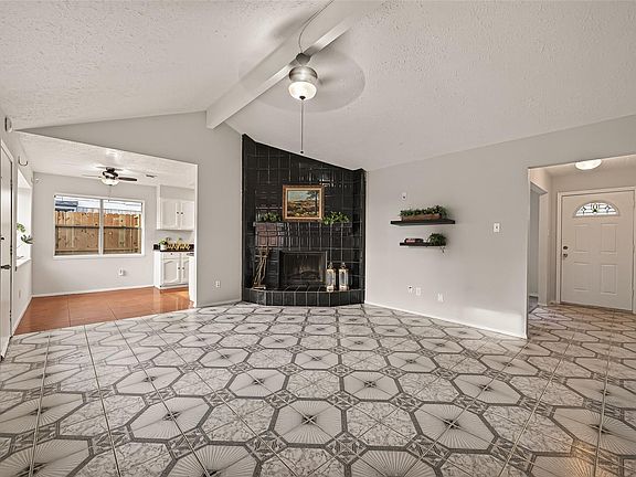 5th image of 17315 Camberwell Green Ln