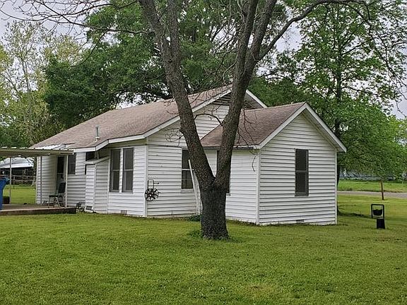 2nd image of 602 E Royall Blvd