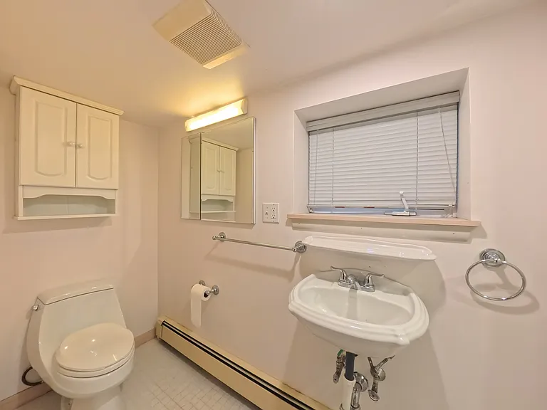 36 Derby Pl — Photo 12