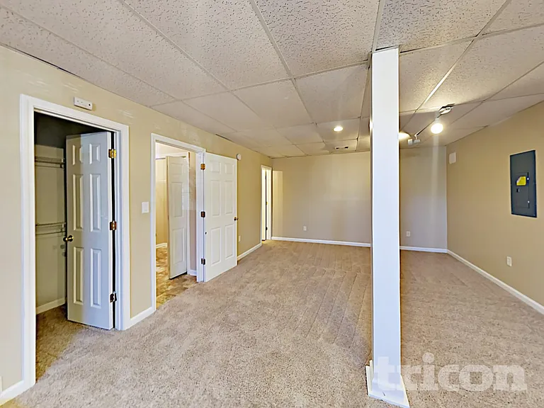 6405 Cardiff Ln — Photo 30