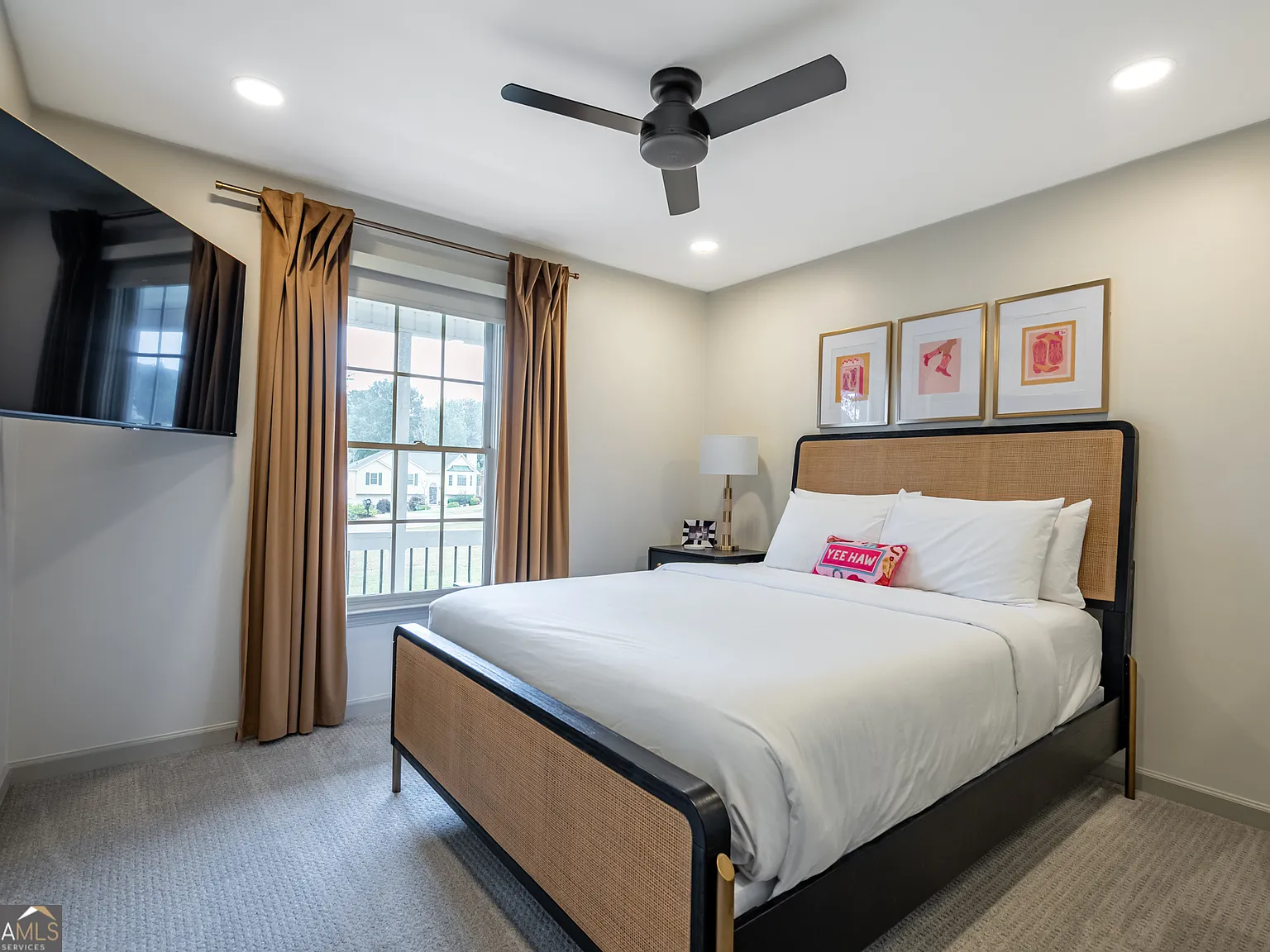 3 bed, 2.0 bath, $5,229 — Photo 3