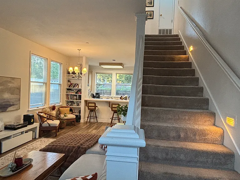 263 Los Gatos Blvd #D — Photo 2