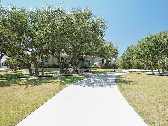 4th image of 922 Maximino Ridge Rd