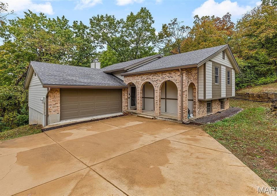 1st image of 3600 Antonia Woods Dr