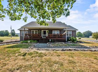 18515 Ridgeview Ln, Dexter, MO 63841