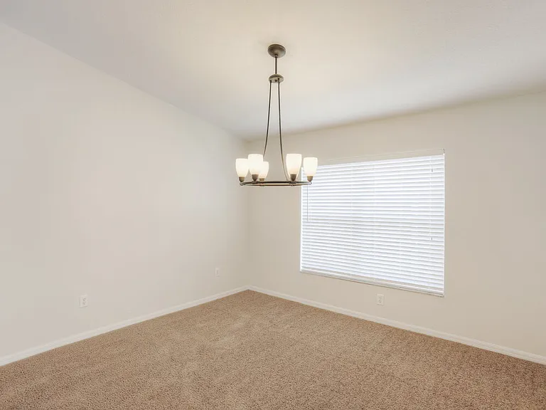 24622 Volterra Ct — Photo 3