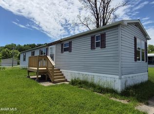 223 Pleasant Dr, Tyrone, PA 16686