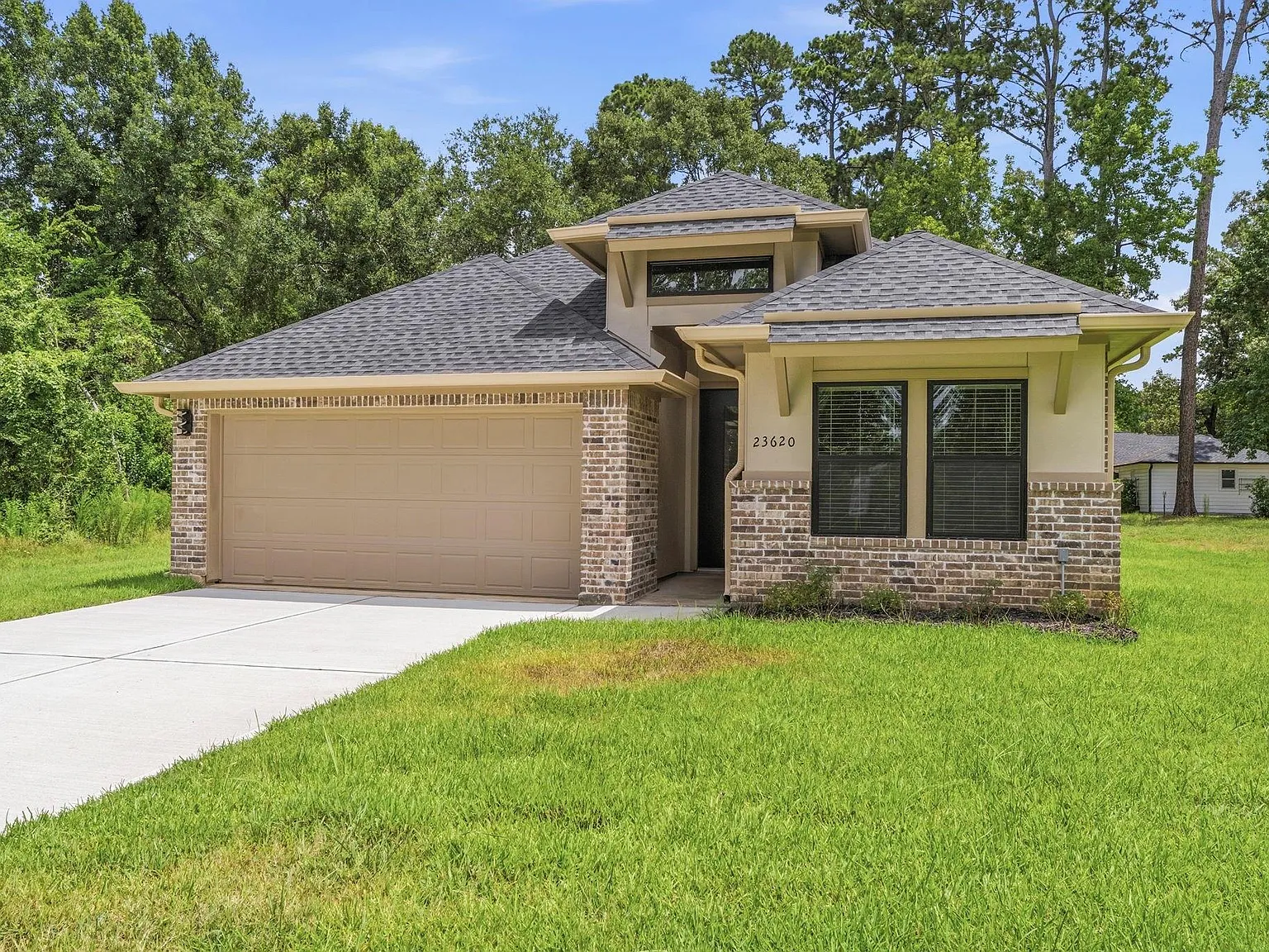 4 bed, 3.0 bath, 1975 sqft, $2,850 — Photo 3