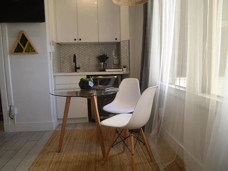 315 W 3rd St #6A — Photo 5
