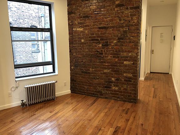 4th image of 122 Saint Marks Pl APT 22