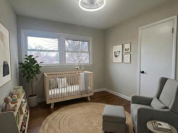 5th image of 624 Foxcroft Rd