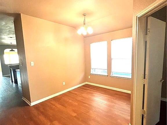 5th image of 4315 Spring Garden Dr