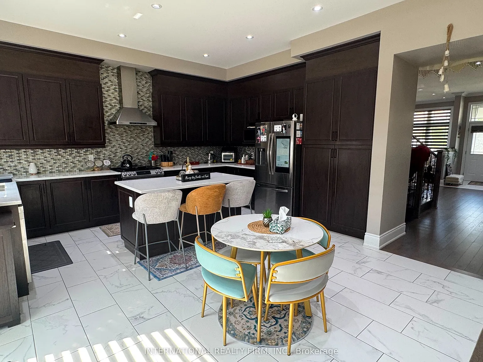 4 bed, $3,700 — Photo 4