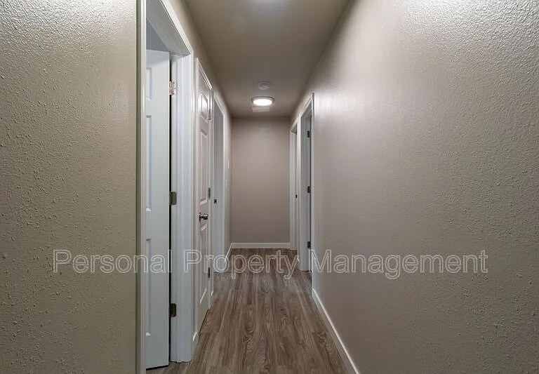 19019 SE 12th Way — Photo 5