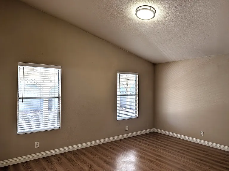 7825 Cherry River Dr — Photo 19