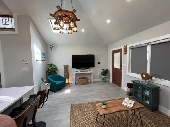 190 Beach 109th Street image 7 of 19