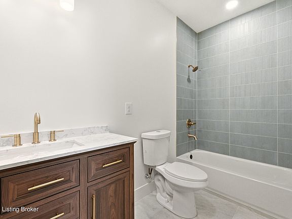 5th image of 6592 Sylvania Rd #6