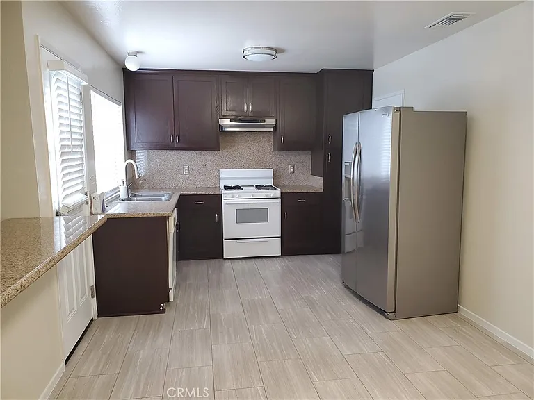 1904 Edenview Ln — Photo 9