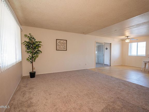 4th image of 4505 W SUNNYSLOPE Lane W
