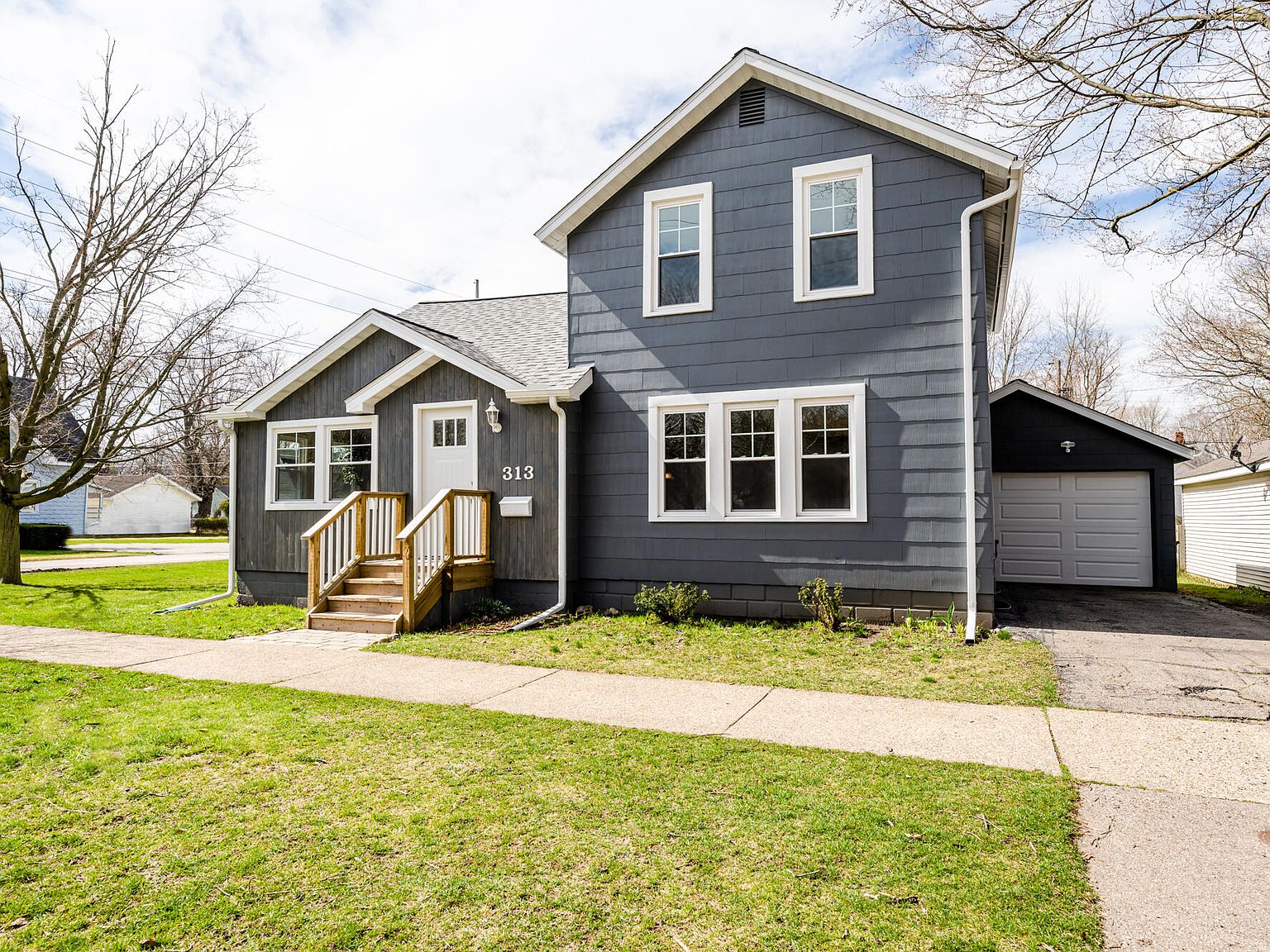 313 S Main St, Berrien Springs, MI 49103 Zillow