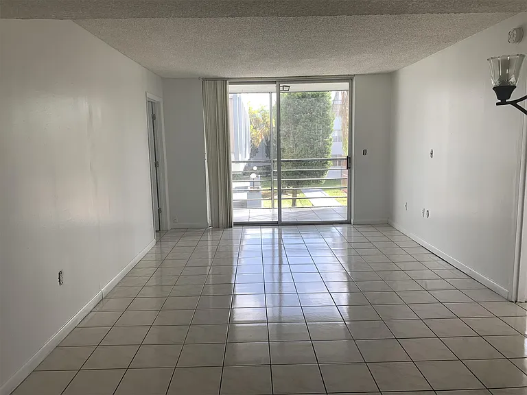 14170 SW 84th St #F203 — Photo 10