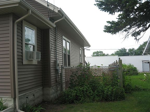 west,porch,closet,br,bath,br