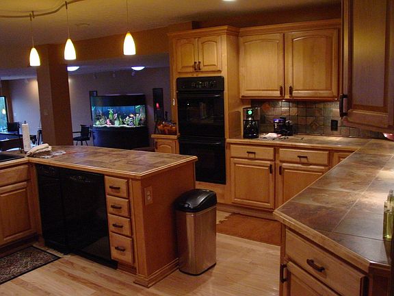 Custom tile, lighting, backsplash, dual oven ++++